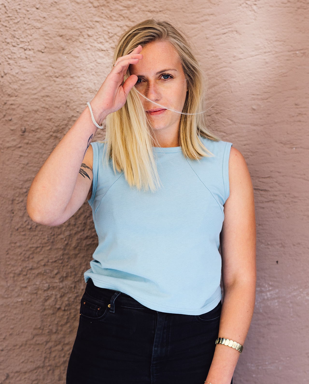 Ärmelloses Damen Top in eisblau - kurz geschnitten Ärmelloses Damen Top in eisblau - kurz geschnitten